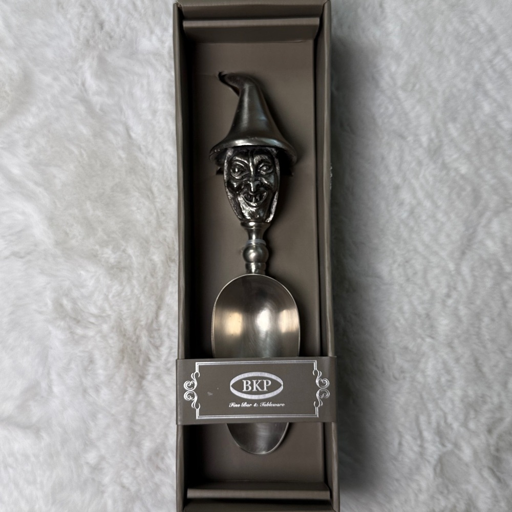 BKP Halloween Witch Metal Ice Scoop‎ Barware
Party Entertain Silver India NEW - Picture 4 of 16